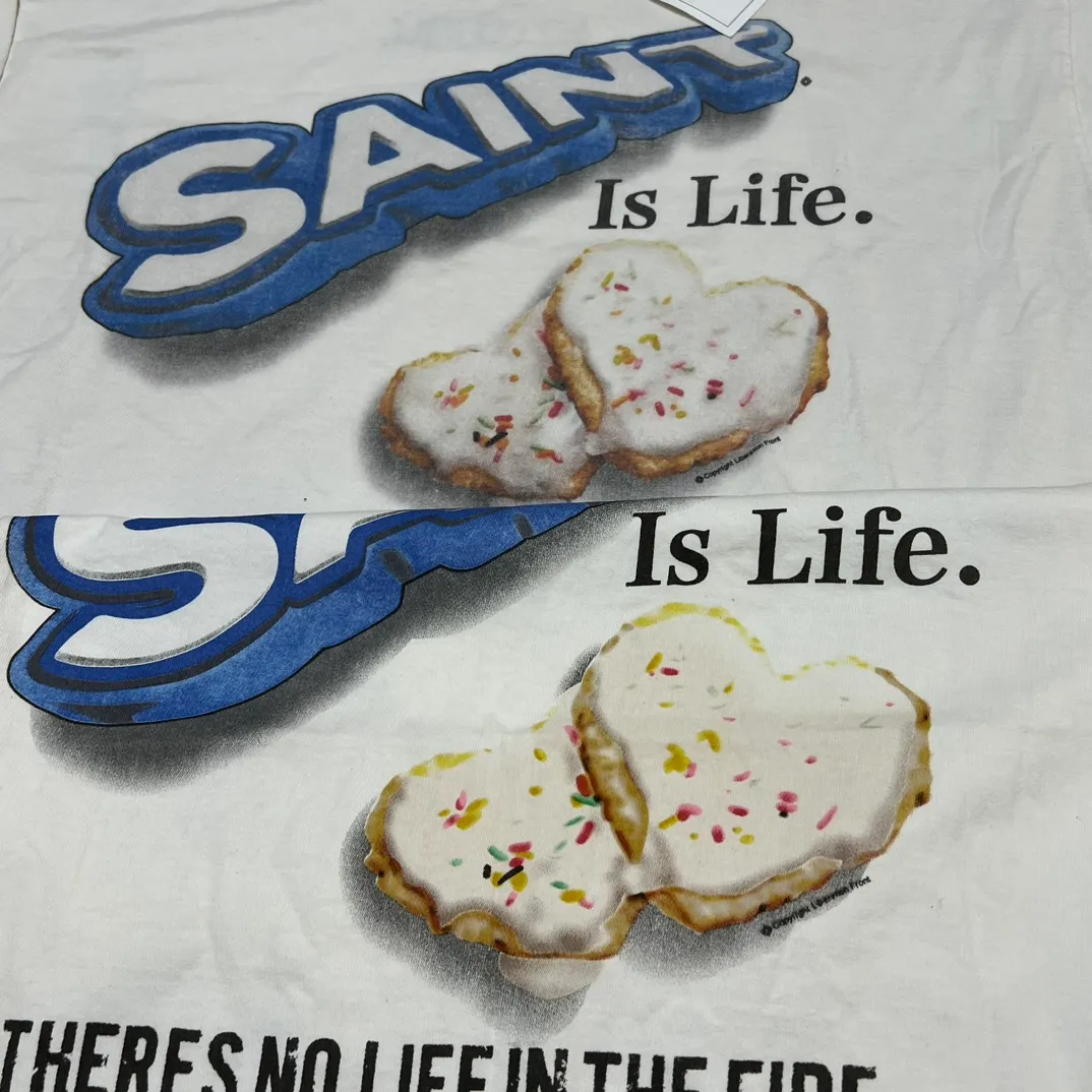 Printing proofing SAINT Mxxxxxx HEART COOKIES L/S TEE/WHT Love Oreo printed long sleeves Off-white S-XL Customized co-branded main mark/wash mark Correct version Ready-made garments washed and distressed Full of VINTAGE feeling Top-notch printing technology Perfect restoration